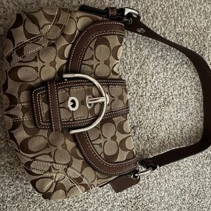 Small coach handbag